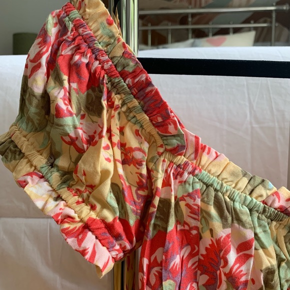 Urban Outfitters Floral Crop Top 🌺 - Picture 3 of 5